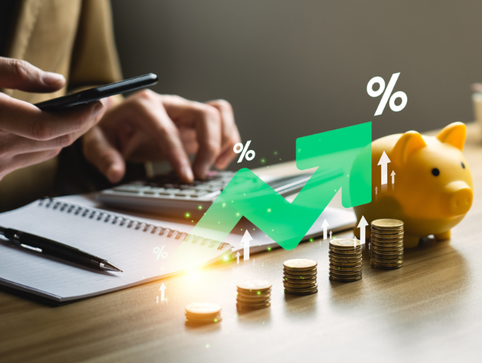 Piggy Bank with percentages and upward arrow