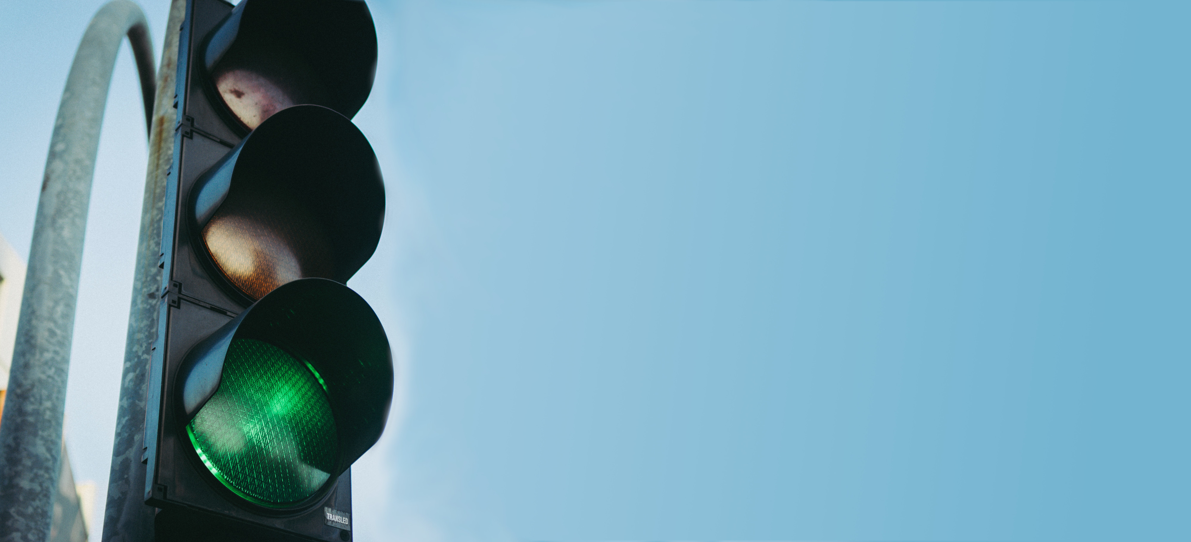 a green traffic light 